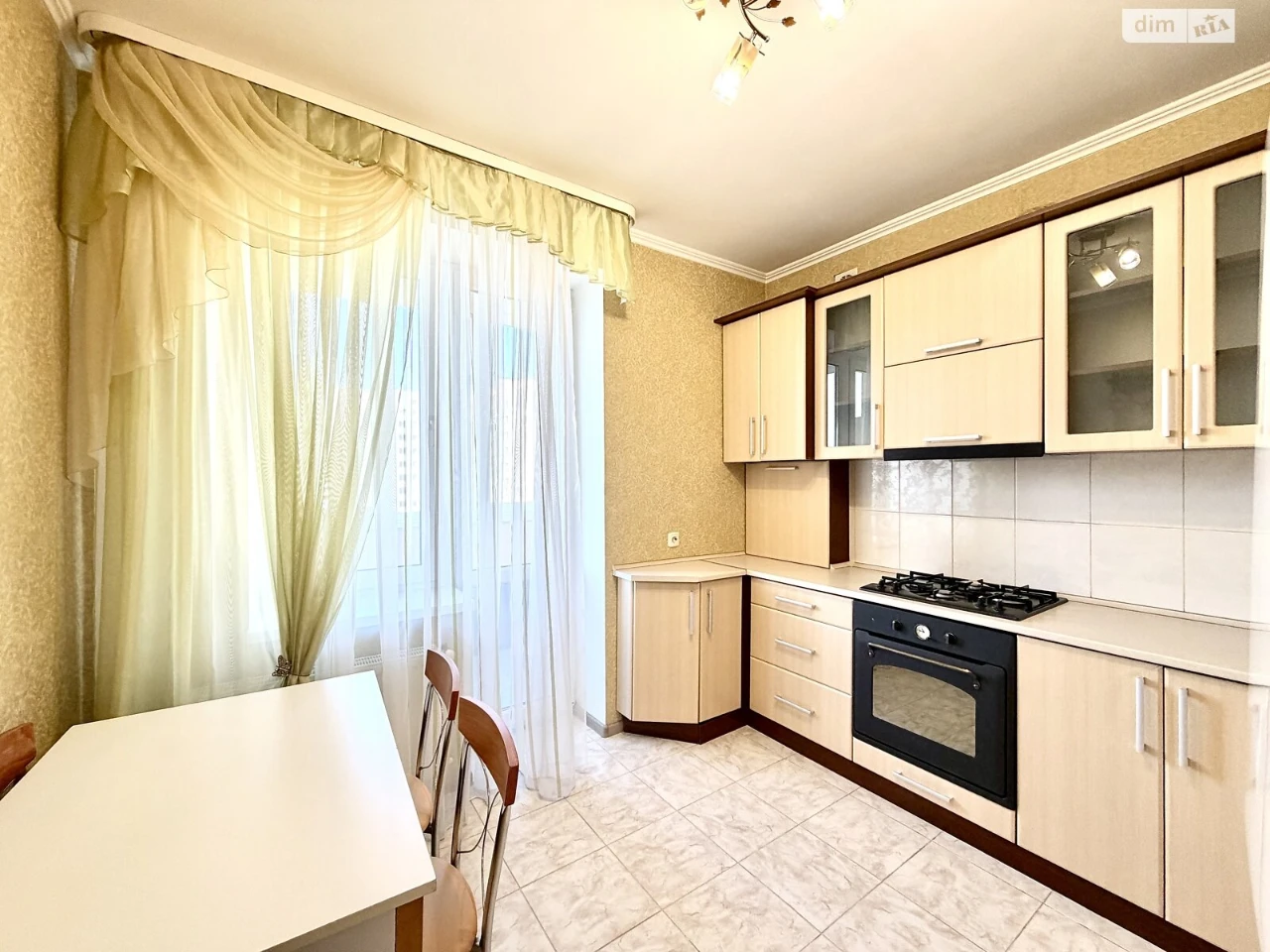 Long-Term Rental Apartment, Podil'