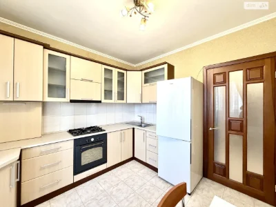Long-Term Rental Apartment, Podil'