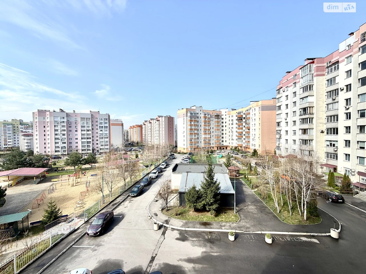 Long-Term Rental Apartment, Podil'