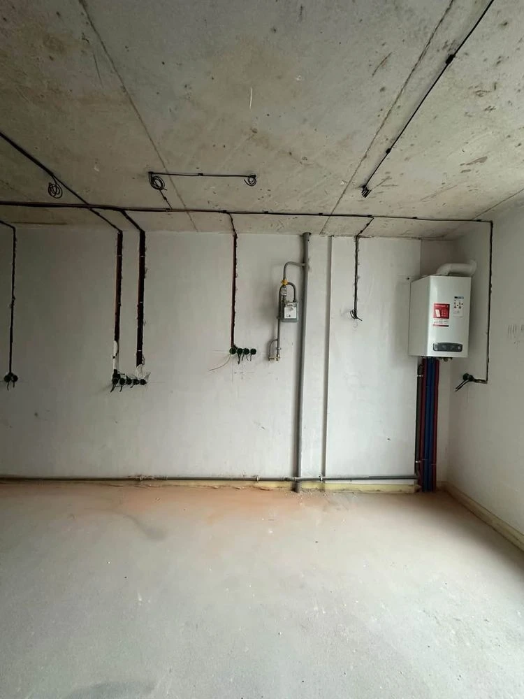 Sale of a 2-room apartment with partial renovation