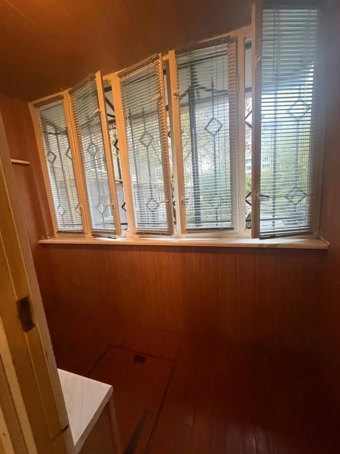 Sale of a 2-room apartment with renovation | Park Street