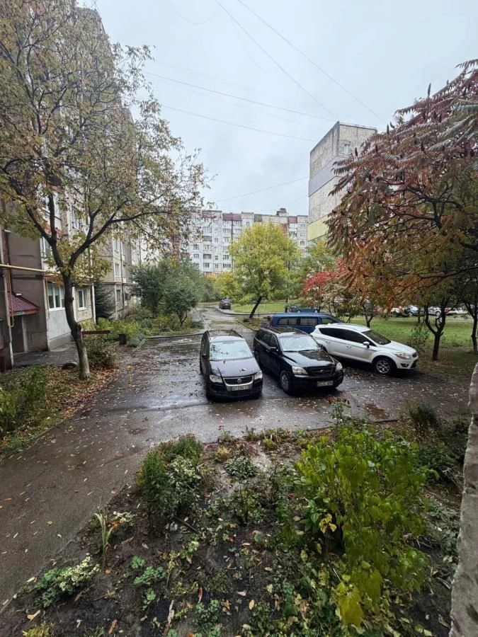 Sale of a 2-room apartment with renovation | Park Street