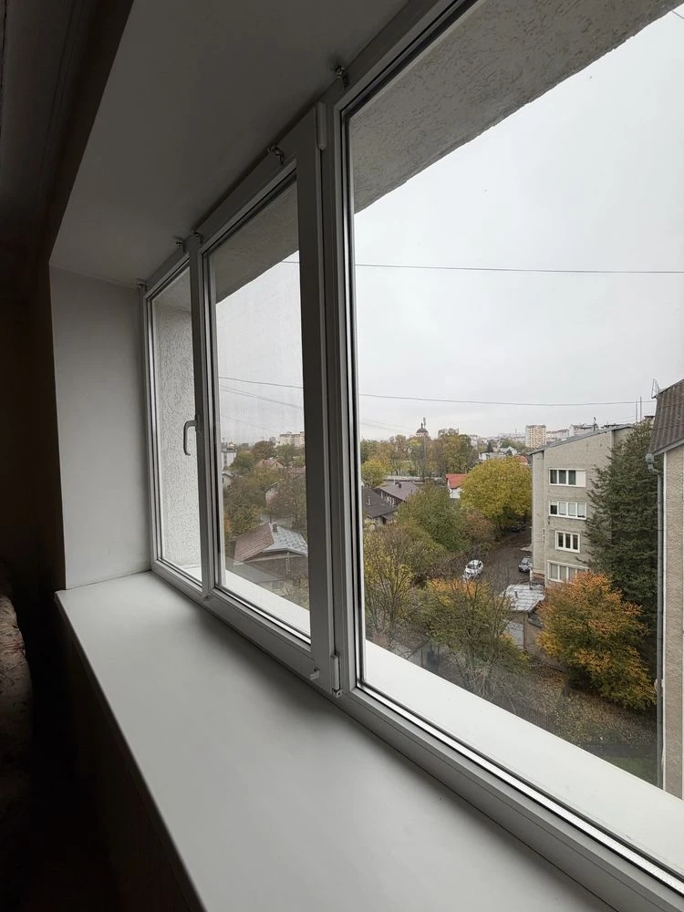 Продається простора 2-кімнатна квартира в новому будинку