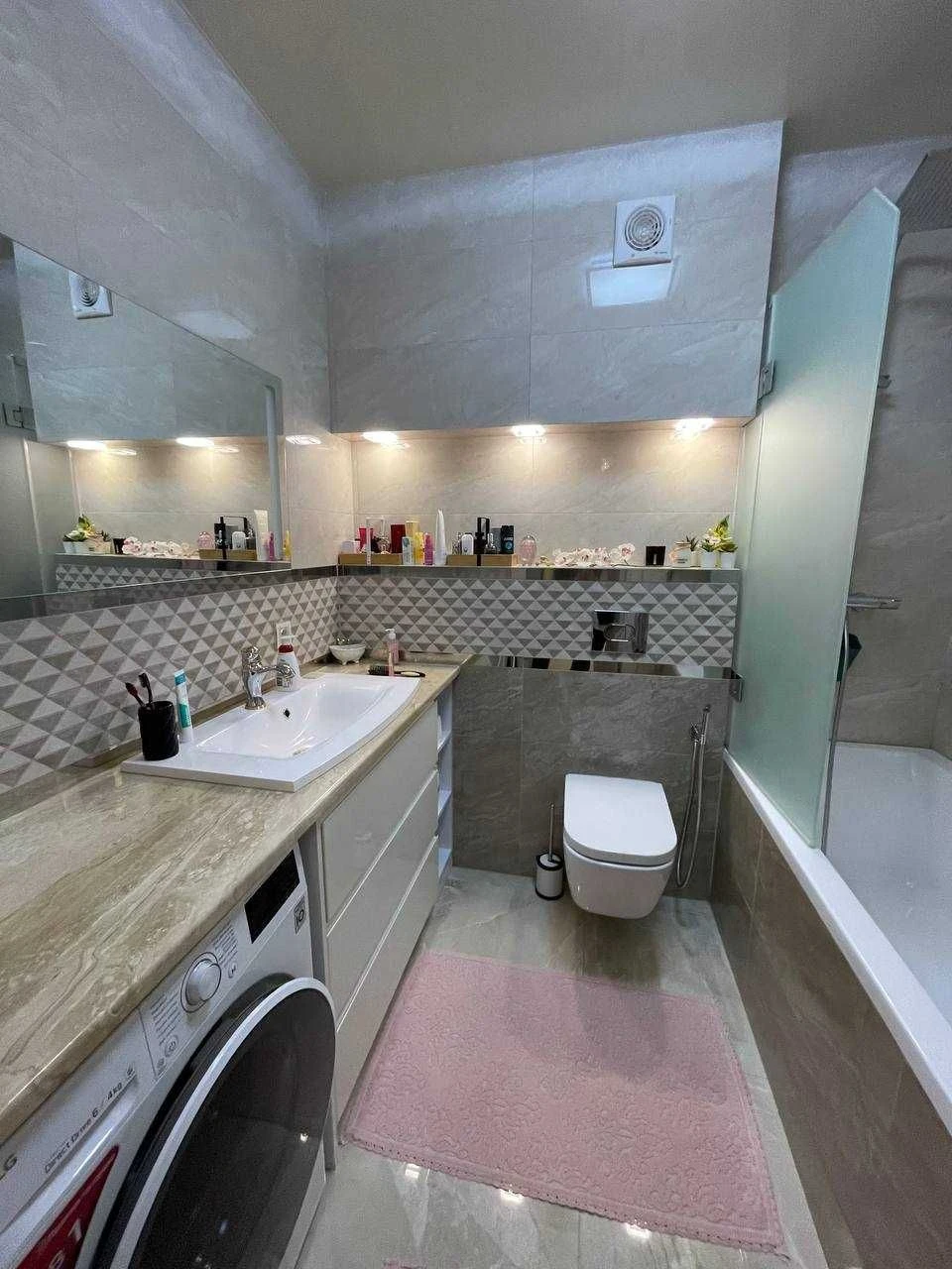 2 room apartment, Stusa Street