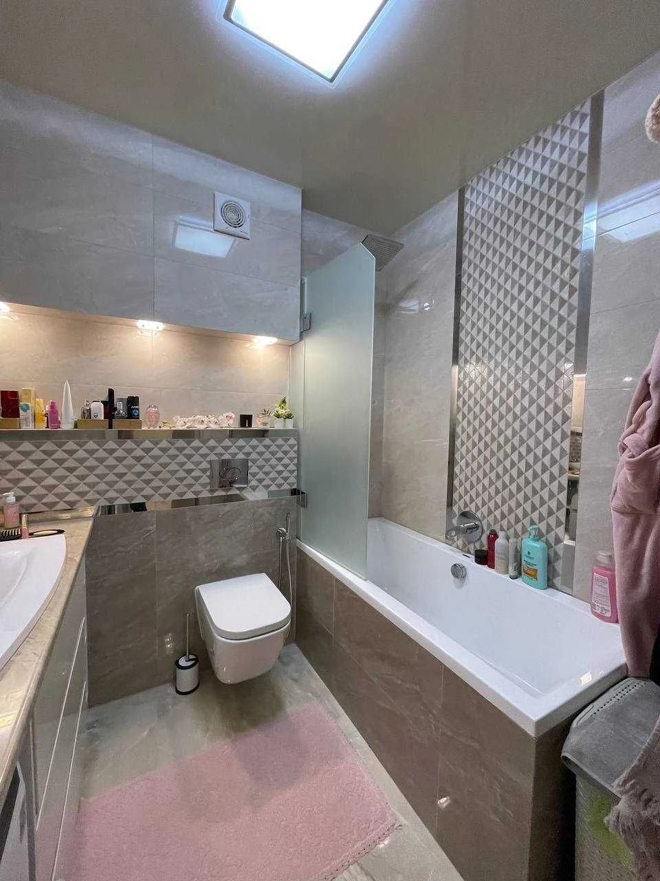 2 room apartment, Stusa Street
