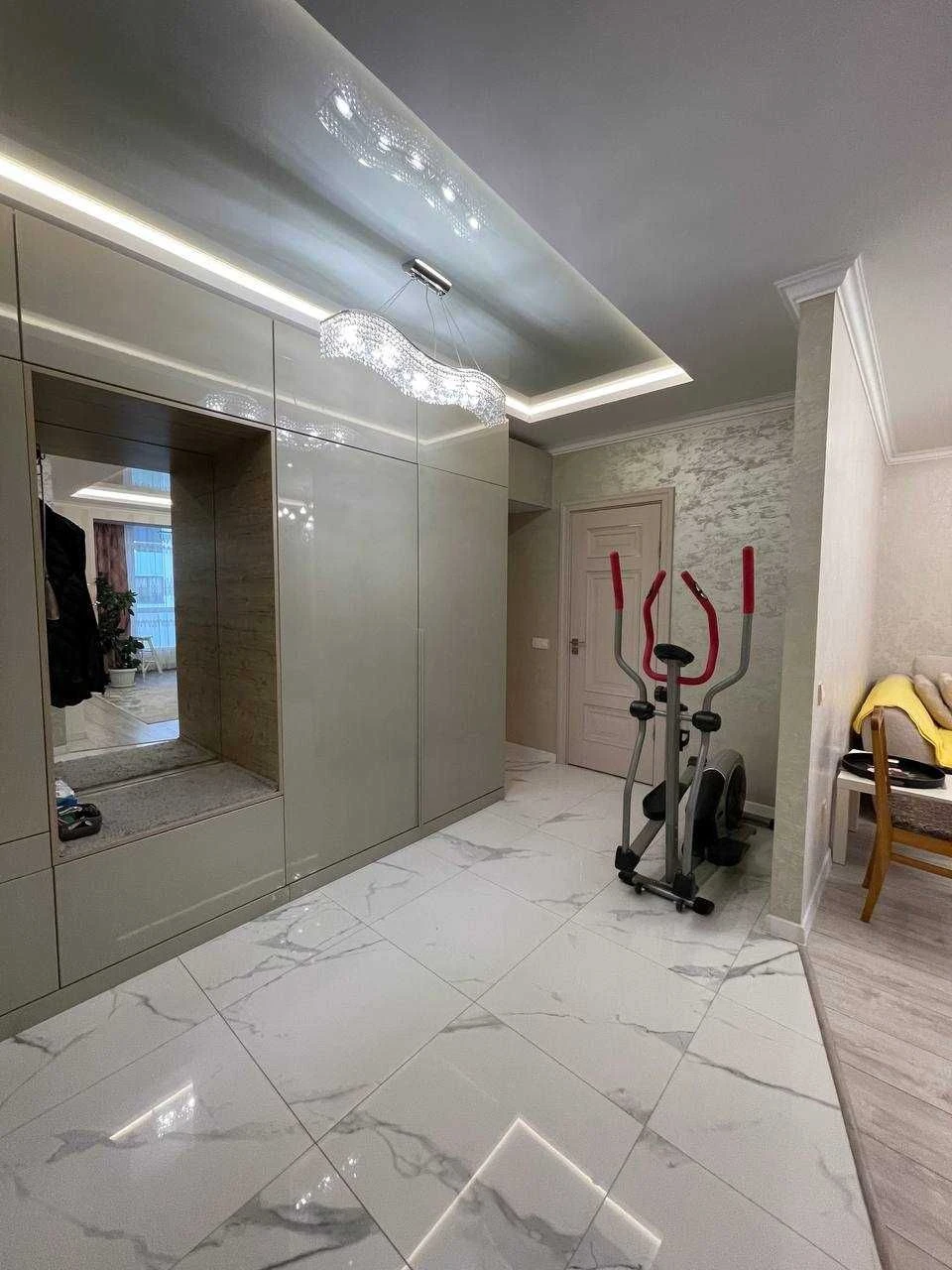 2 room apartment, Stusa Street