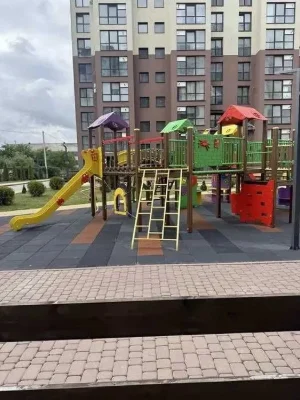 1-комнатная квартира с собственным патио, СРОЧНО! Рядом с ТЦ ВЕЛМАРТ