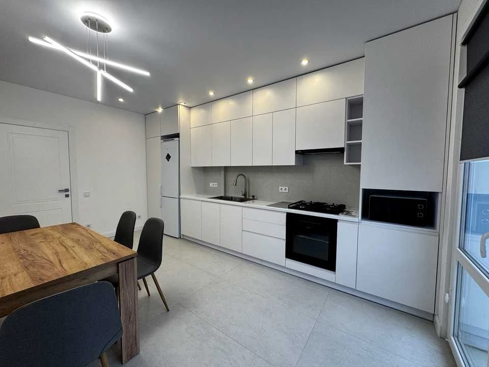 Apartment. Ivano-Frankivsk, Oleksandra Dovzhenko Street