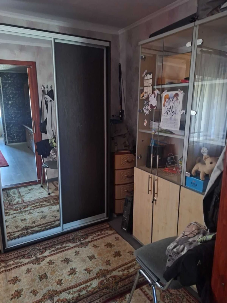 Продаж будинку, Крутий Берег