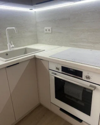 Sale of a modern 1.5-room apartment in a new building in the city center.