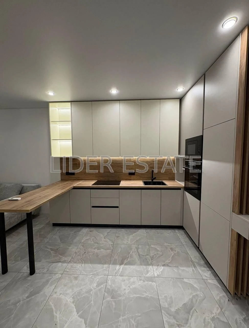 Sale of a 1.5-room apartment 41 sq m | Uzhgorod | Bozdoș