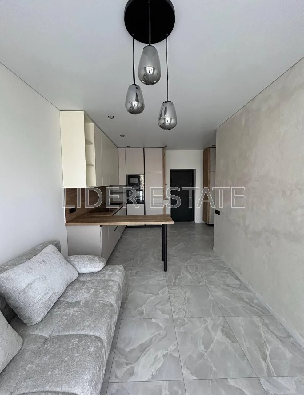 Sale of a 1.5-room apartment 41 sq m | Uzhgorod | Bozdoș