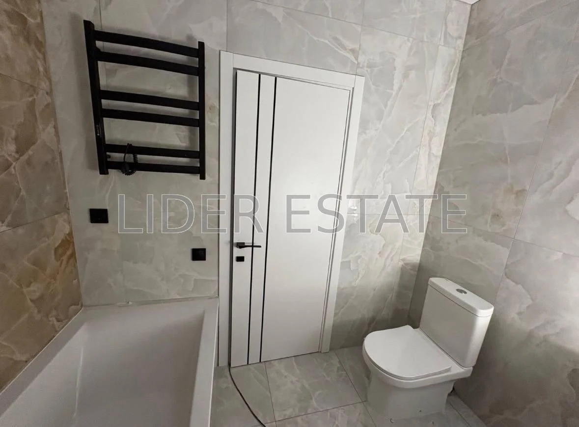 Sale of a 1.5-room apartment 41 sq m | Uzhgorod | Bozdoș
