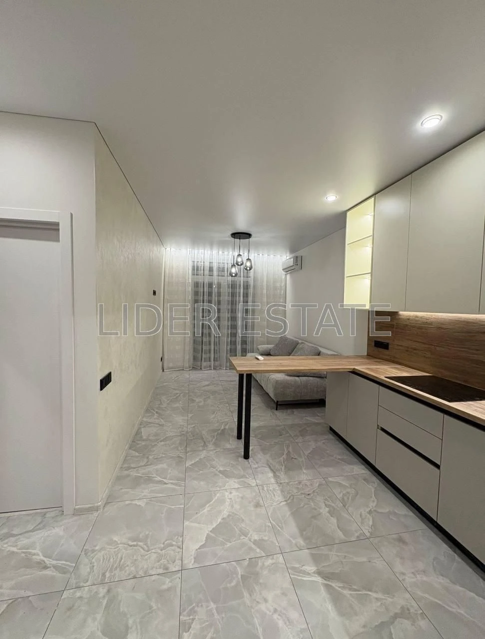 Sale of a 1.5-room apartment 41 sq m | Uzhgorod | Bozdoș