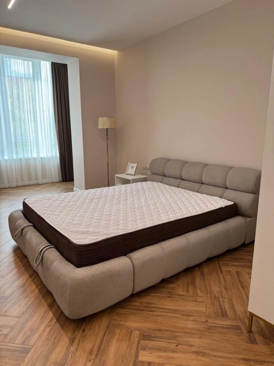 Продажа 2-комнатной квартиры в новостройке