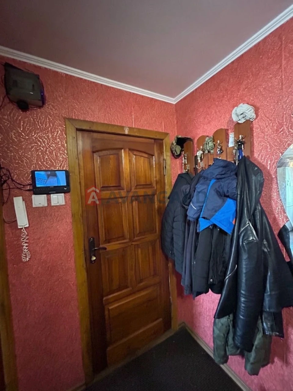 Spacious 3-bedroom apartment for sale! Renovated