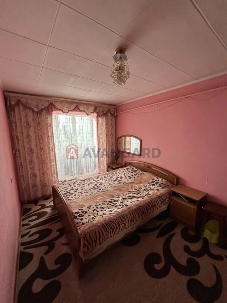 Spacious 3-bedroom apartment for sale! Renovated