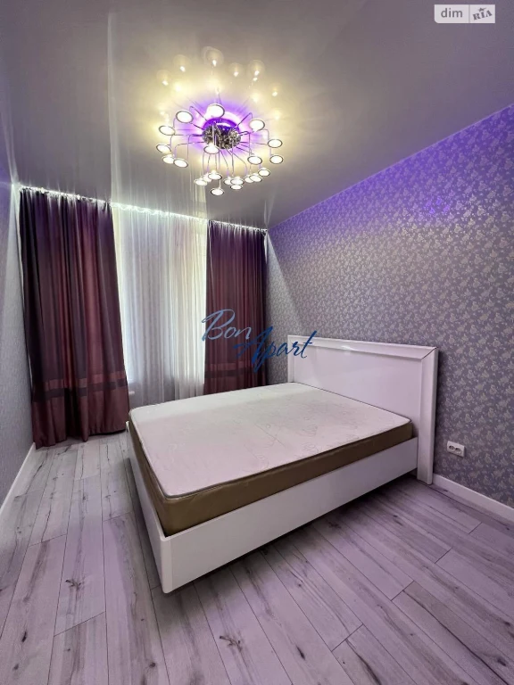 Long-Term Rental Apartment, Holosiiv