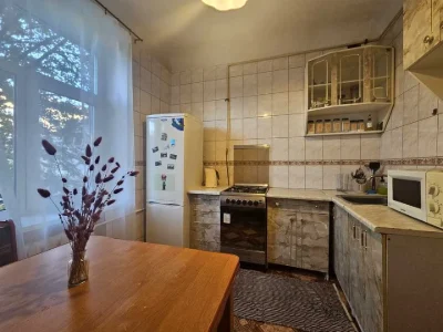 Apartment. Voloska St., Podil, Kyiv