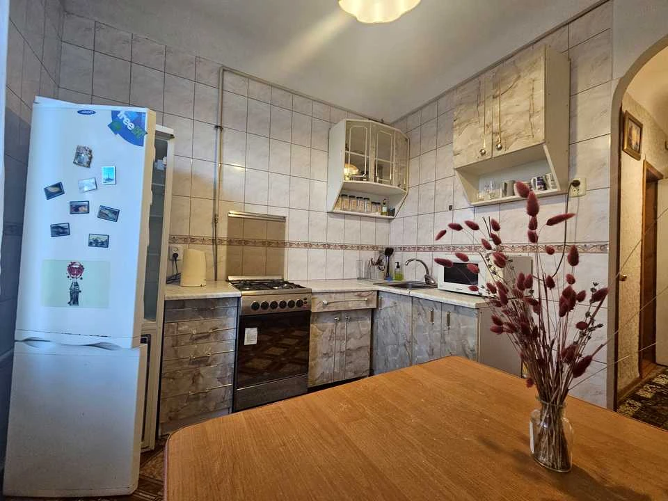 Apartment. Voloska St., Podil, Kyiv