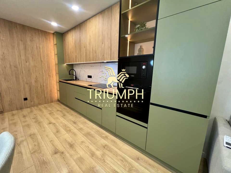Apartment. Vsevolod Zmiienka st.