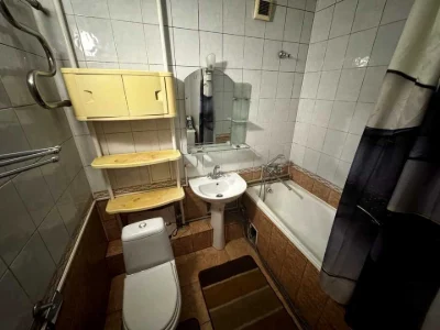 Квартира. Київ, Дегтярівська вулиця