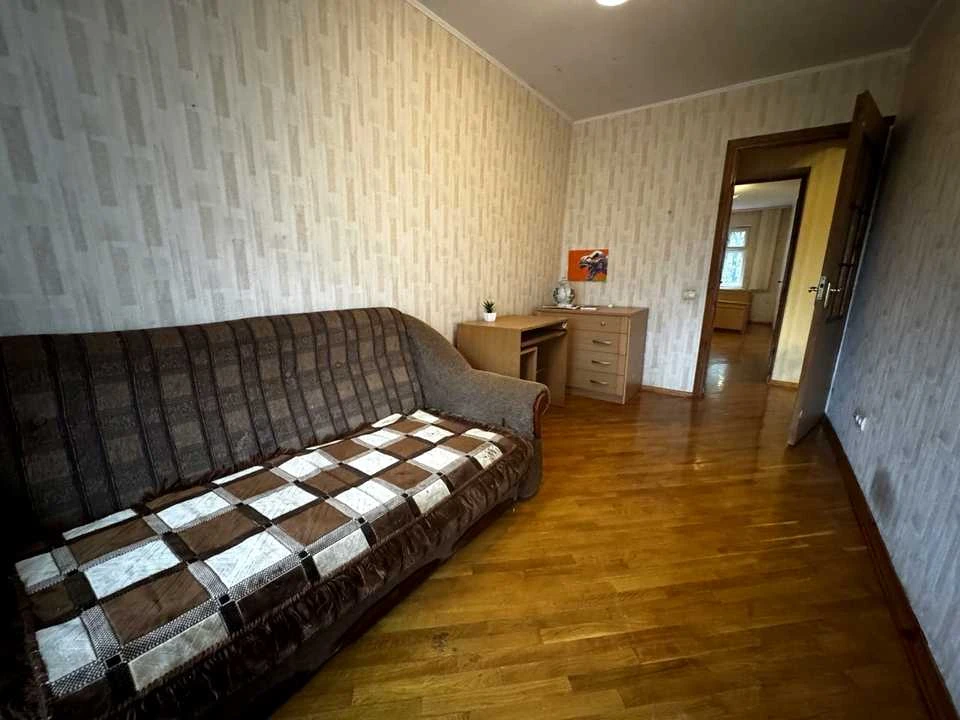 Квартира. Київ, Дегтярівська вулиця