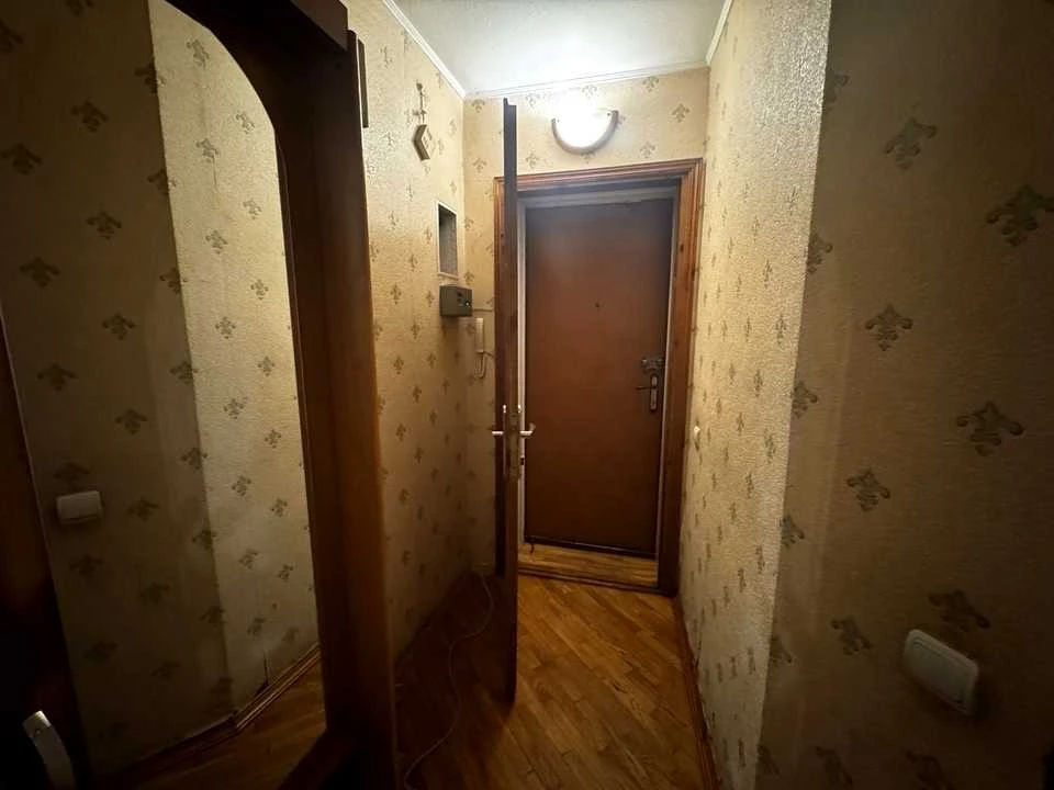 Квартира. Київ, Дегтярівська вулиця