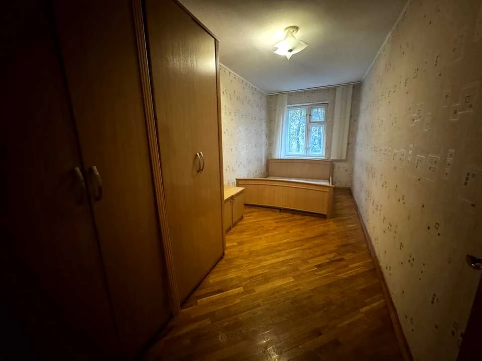 Квартира. Київ, Дегтярівська вулиця