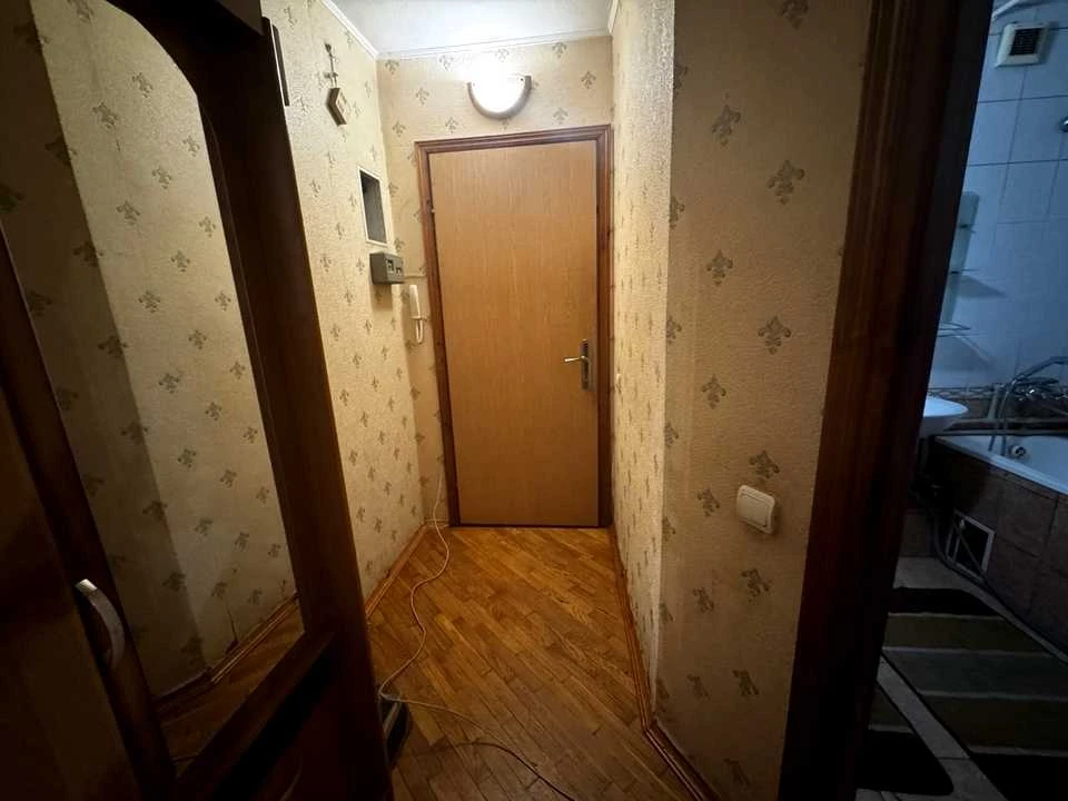 Квартира. Київ, Дегтярівська вулиця