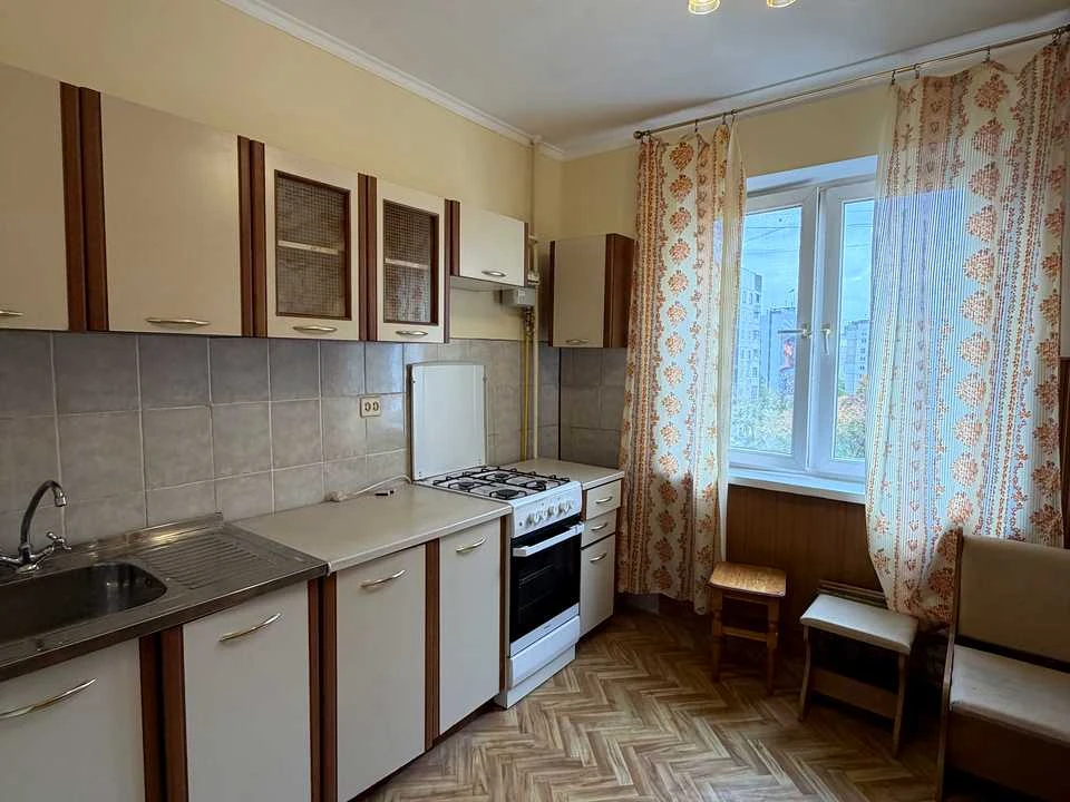 Apartment. Kolomyiska Street, Lviv