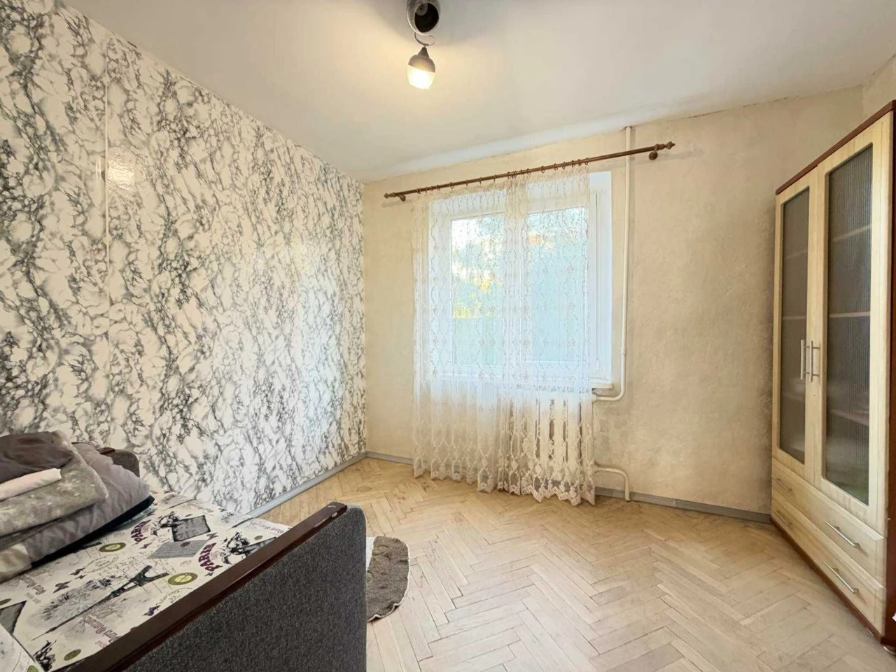 Sale of a 3-room apartment on Ch. Kalina street