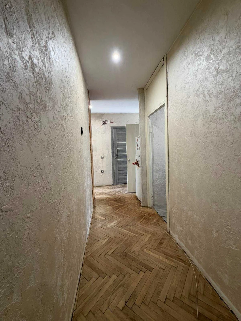 Sale of a 3-room apartment on Ch. Kalina street