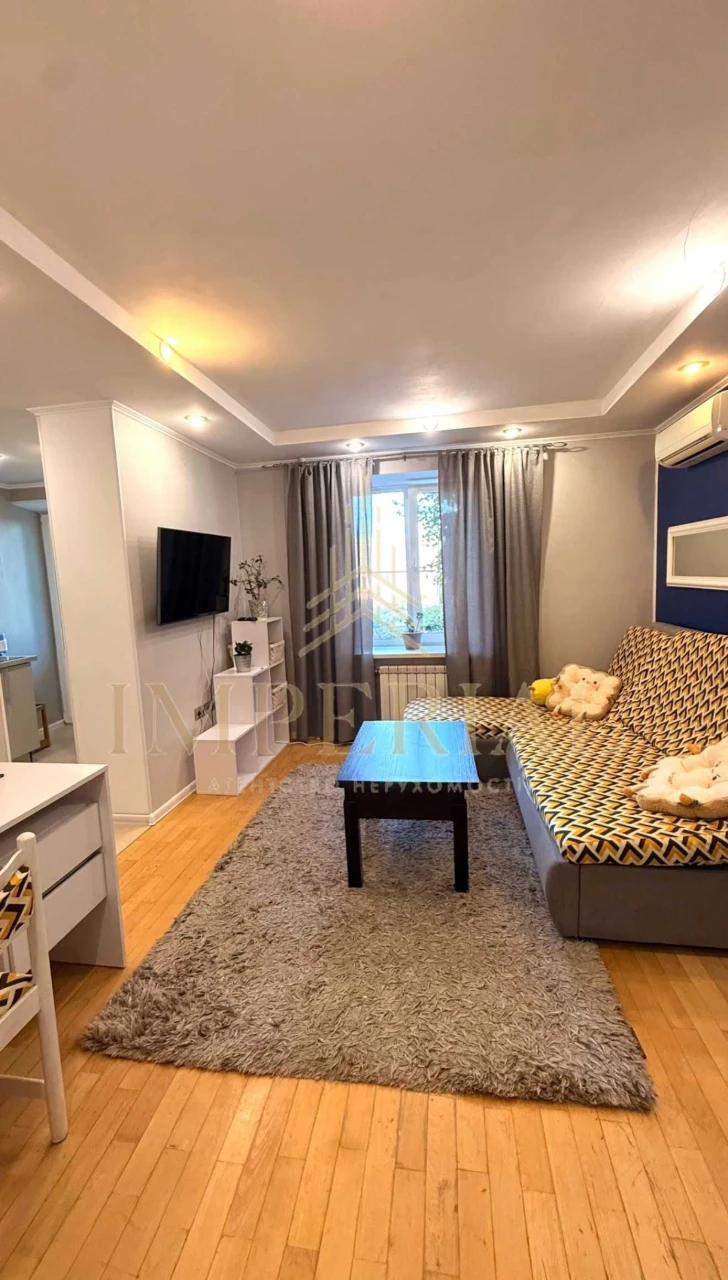 Tashentskaya vul., 33/ Sale of apartment / Kyiv, Darnitsky district