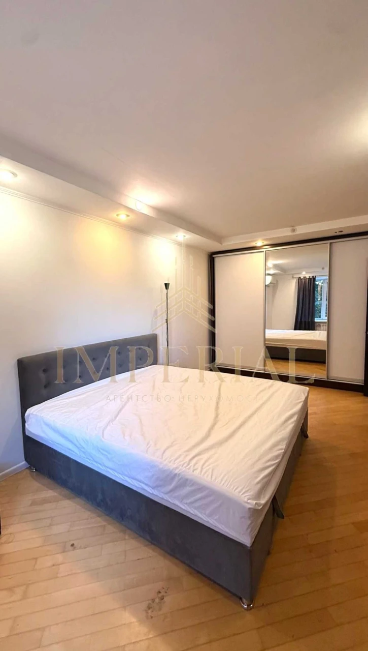 Tashentskaya vul., 33/ Sale of apartment / Kyiv, Darnitsky district