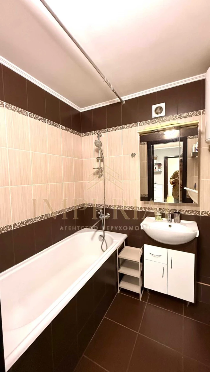 Tashentskaya vul., 33/ Sale of apartment / Kyiv, Darnitsky district
