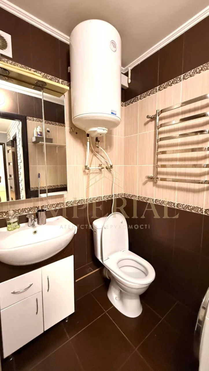 Tashentskaya vul., 33/ Sale of apartment / Kyiv, Darnitsky district