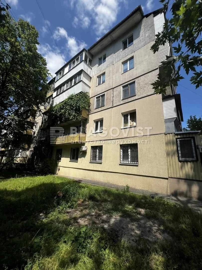 2-bedroom apartment for sale in Sviatoshyn district