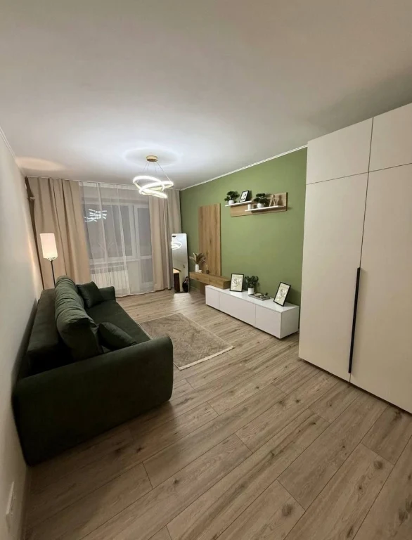 For Sale: 1-bedroom apartment in a great location with a complete renovation.