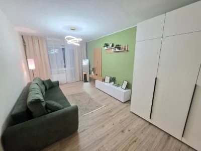 For Sale: 1-bedroom apartment in a great location with a complete renovation.