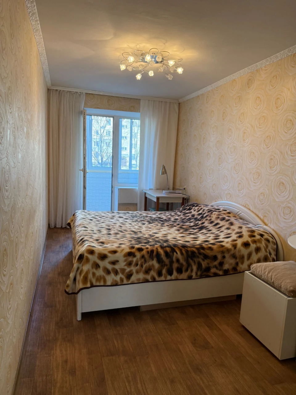 Продам трехкомнатную квартиру