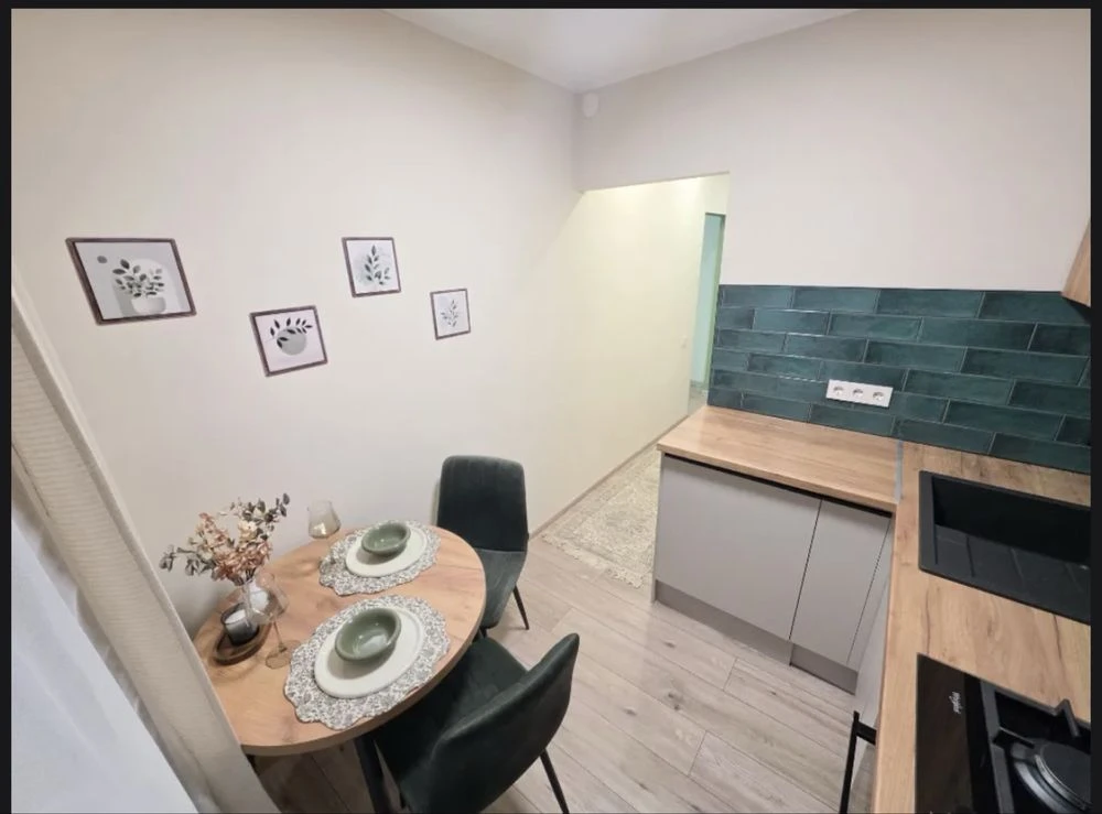 For Sale: 1-Bedroom Apartment in Kosyora