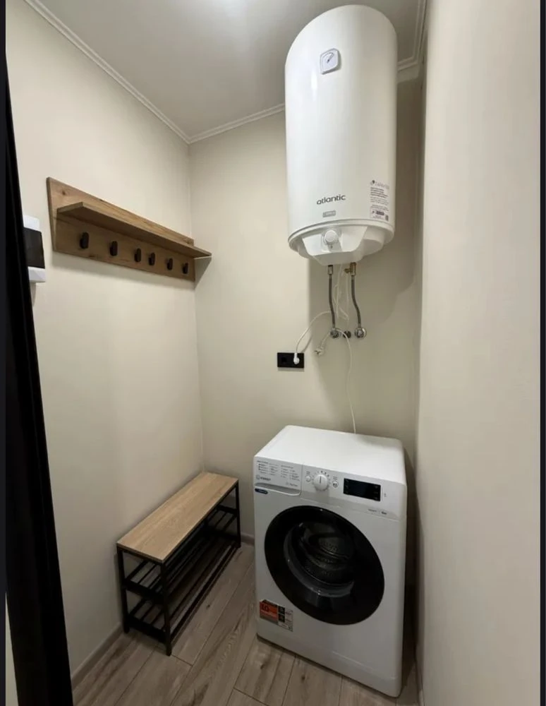 For Sale: 1-Bedroom Apartment in Kosyora