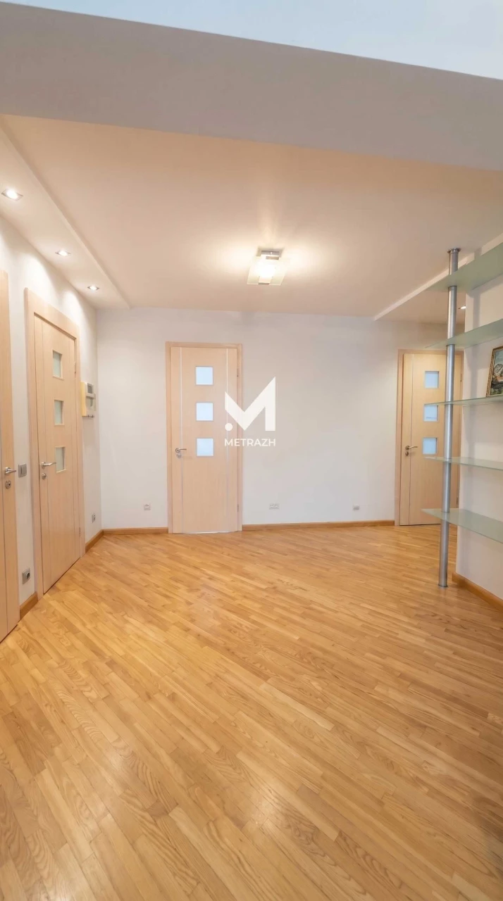 Продам тёплую 4к квартиру на Алексеевке, возле метро, мебель