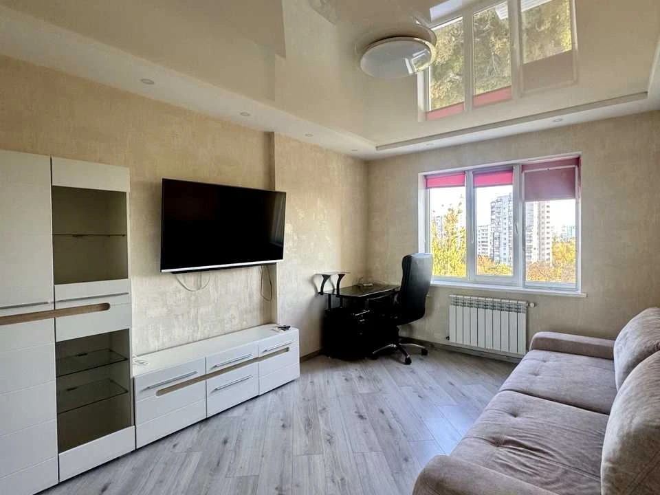 Apartment. Kharkiv, Lopanska Street