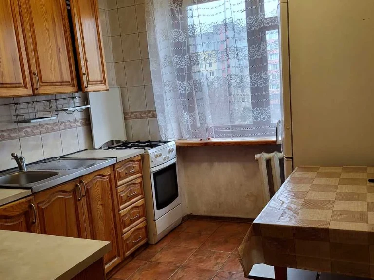 Apartment. Vishneve, Balukova st.