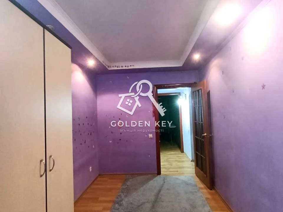 Apartment. Eduard Fuchs Street, Krivoi Rog