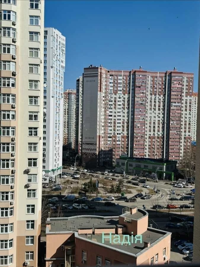 Продажа: Трехкомнатная квартира 98.2 м², Григория Ващенко ул.,