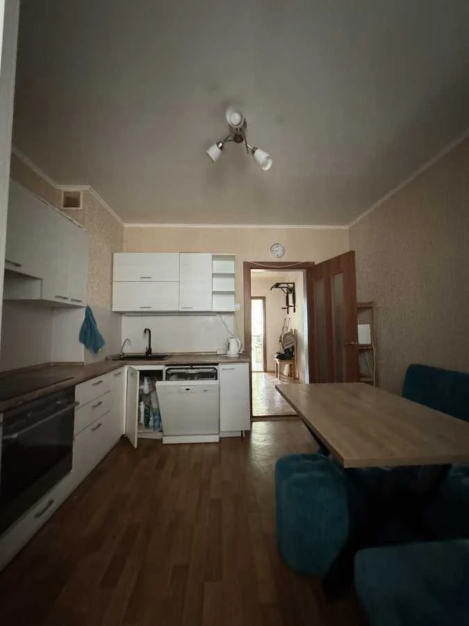 Продажа: Трехкомнатная квартира 98.2 м², Григория Ващенко ул.,