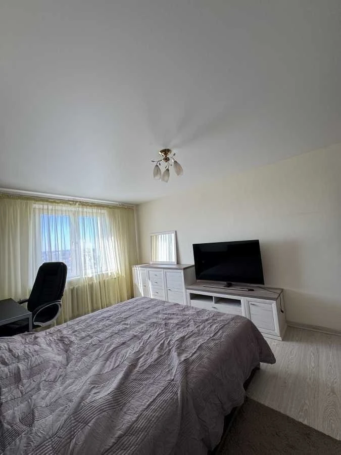 Продажа: Трехкомнатная квартира 98.2 м², Григория Ващенко ул.,